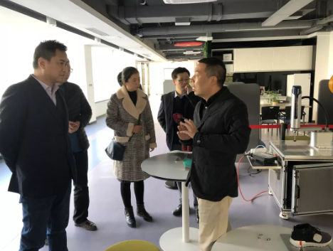 產(chǎn)業(yè)發(fā)展，人才先行——河海大學(xué)機(jī)電工程學(xué)院副院長(zhǎng)樓力律就校企合作事宜蒞臨我司參觀考察